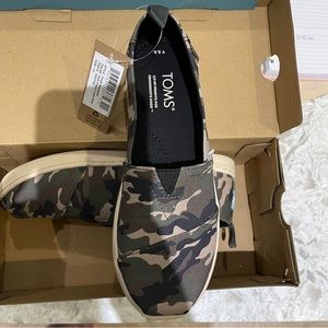 Toms alpargatas brand new